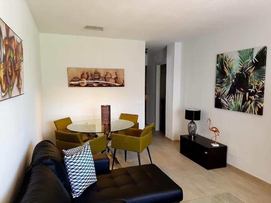 Beautiful Apartment In La Carihuela, Torremolinos Bagian luar foto
