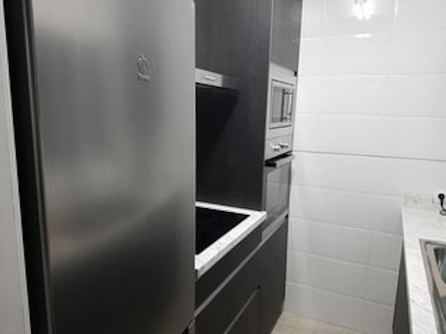Beautiful Apartment In La Carihuela, Torremolinos Bagian luar foto